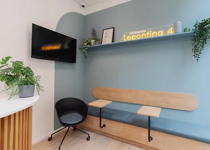 Well-Located Campus Rooms Near City Park